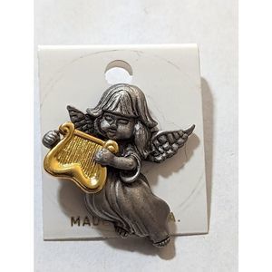 New vintage Daria pewter angel pin with harp 1"